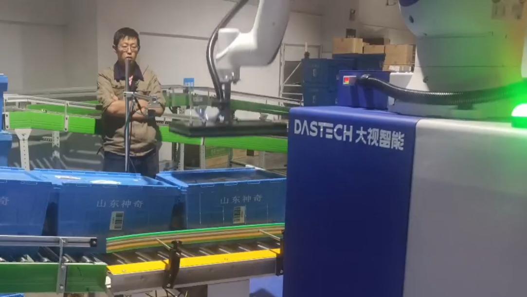 制造业新基建加速：为什么说码垛机器人是万亿赛道入场券？