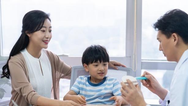 孩子不敢自我介绍？这3个妙招让TA变勇敢！
