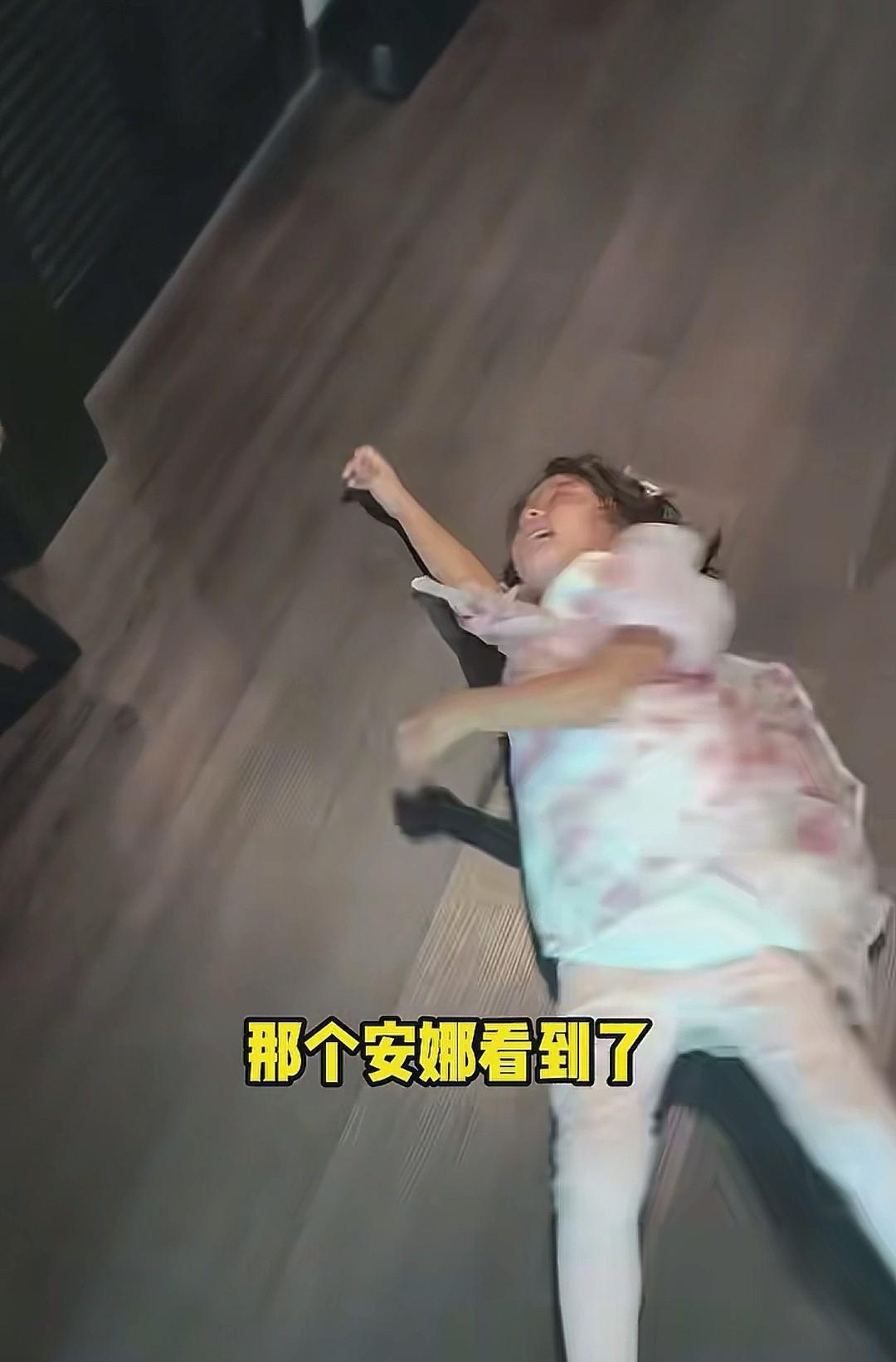 安娜爸爸和姑姑在昨天直播的时候，说把苏美娜给删了。到底怎么回事？
       