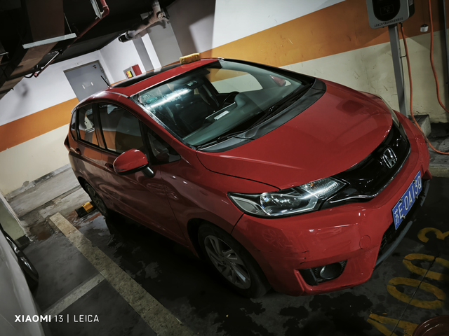 陪伴了10年的小飞度
15年9月份上牌的小飞度，老婆开了马上10年了，一点问题都