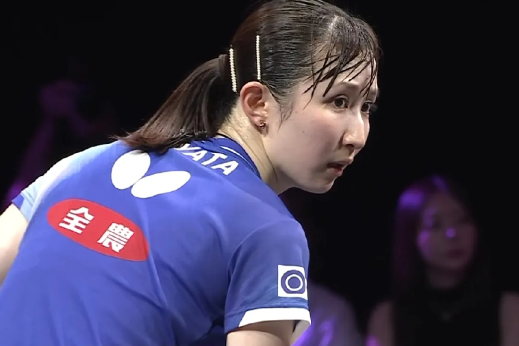 早田希娜又受伤！
受伤的不仅是手腕，这回可是彻彻底底又把心伤了一回。
2：0的大