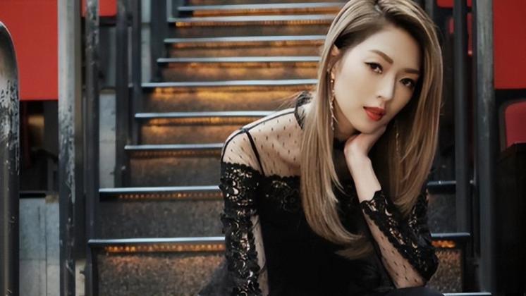 16岁已是人间尤物，4年换19个男人，找到老实人接盘后收心做人妻