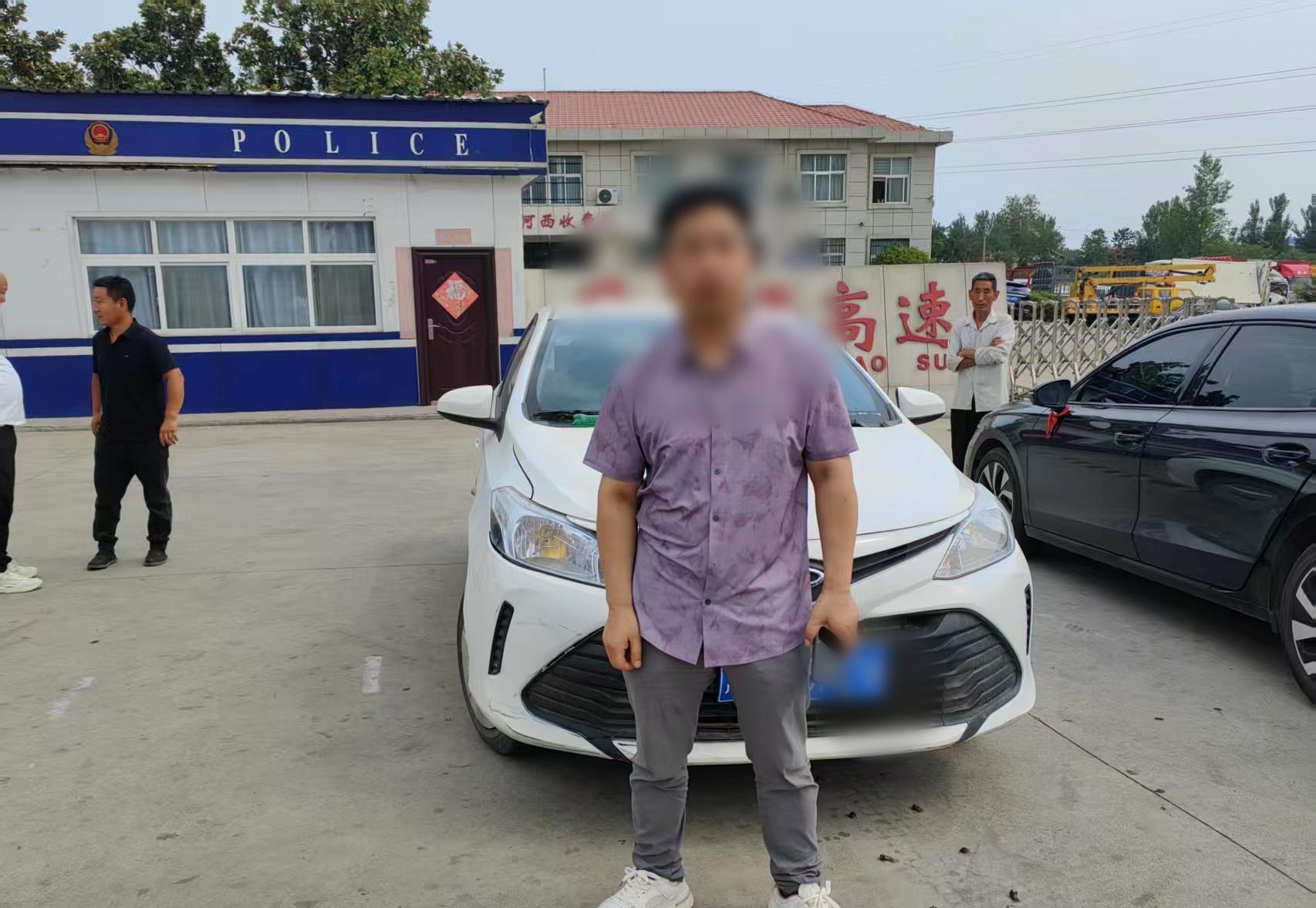 轿车高速逆行，险象环生！



6月10日凌晨，宁洛高速洛阳方向501公里处，惊