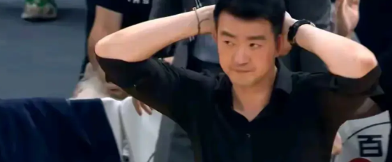 其实总决赛G4广厦队大胜北京的比赛，感觉真的不是北京队真实的水平。
而广厦队认为