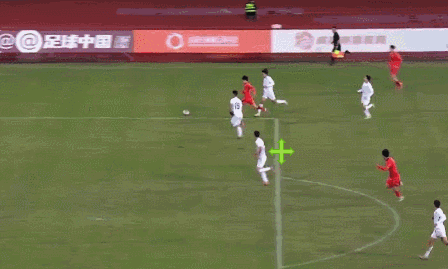 不是点球？U22国足前锋被推倒在乌兹别克禁区，主裁却判给对手门球。
熊猫杯最后一