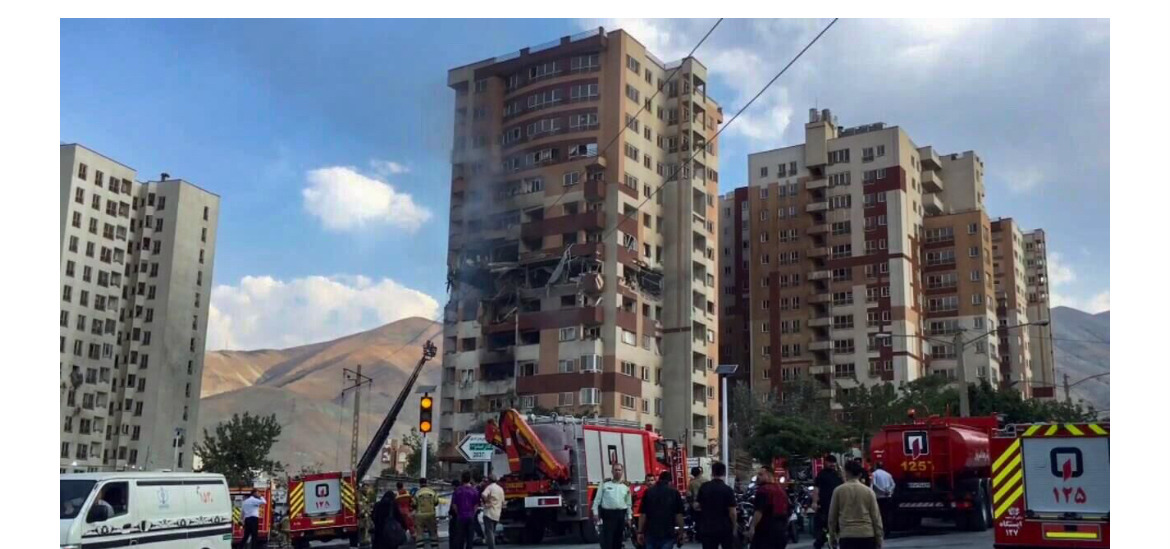 美国对俄喊话：别信美国





 





 爆炸！惊天巨响撕裂中东夜空！以