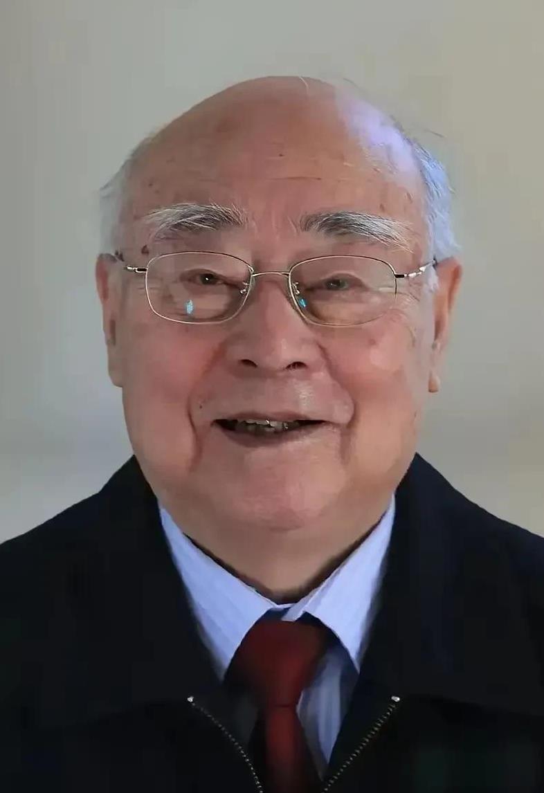 中华脊梁立苍穹，
氢弹元勋建奇功。
隐姓埋名戈壁处，
风餐露宿战沙场。
图纸绘就
