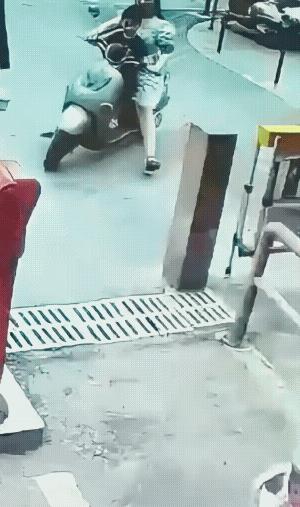 这个电话非得接吗？手机在我们日常生活中不可或缺，无论是生活、工作甚至淡个恋爱，没