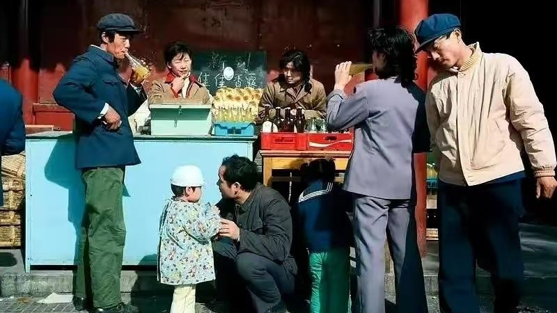 姥姥没有儿子，当年堂舅想要买姥姥宅基地，母亲说什么都不卖