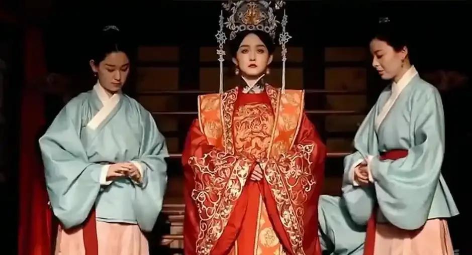 雁回时：为嫁傅云夕，庄语山假扮庄寒雁替嫁，谁料却害死亲弟庄语迟。傅云夕表面说和庄