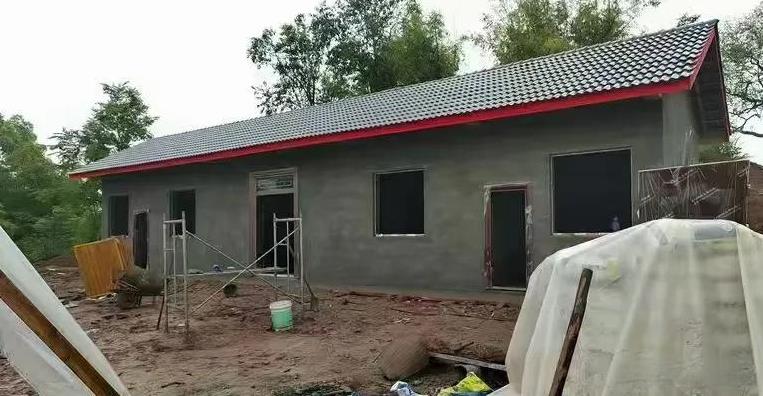 我是一个社恐人
我觉得没有为家里建一栋别墅没有豪车，出现他们面前不敢回村，我被人