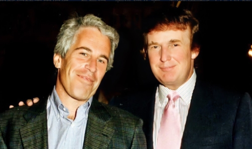 直接索赔100亿美元！特朗普认为自己遭到了美国媒体的严重贬损。

7月18日，美