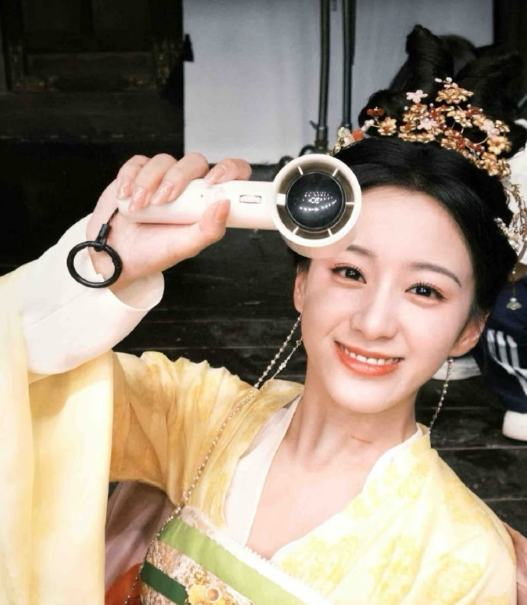 为什么这么多年都是演女主，就是没有大火？ ​​​