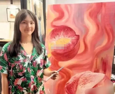 还记得王诗龄这幅油画《桃子》吗？当时拍出了145万的天价！
