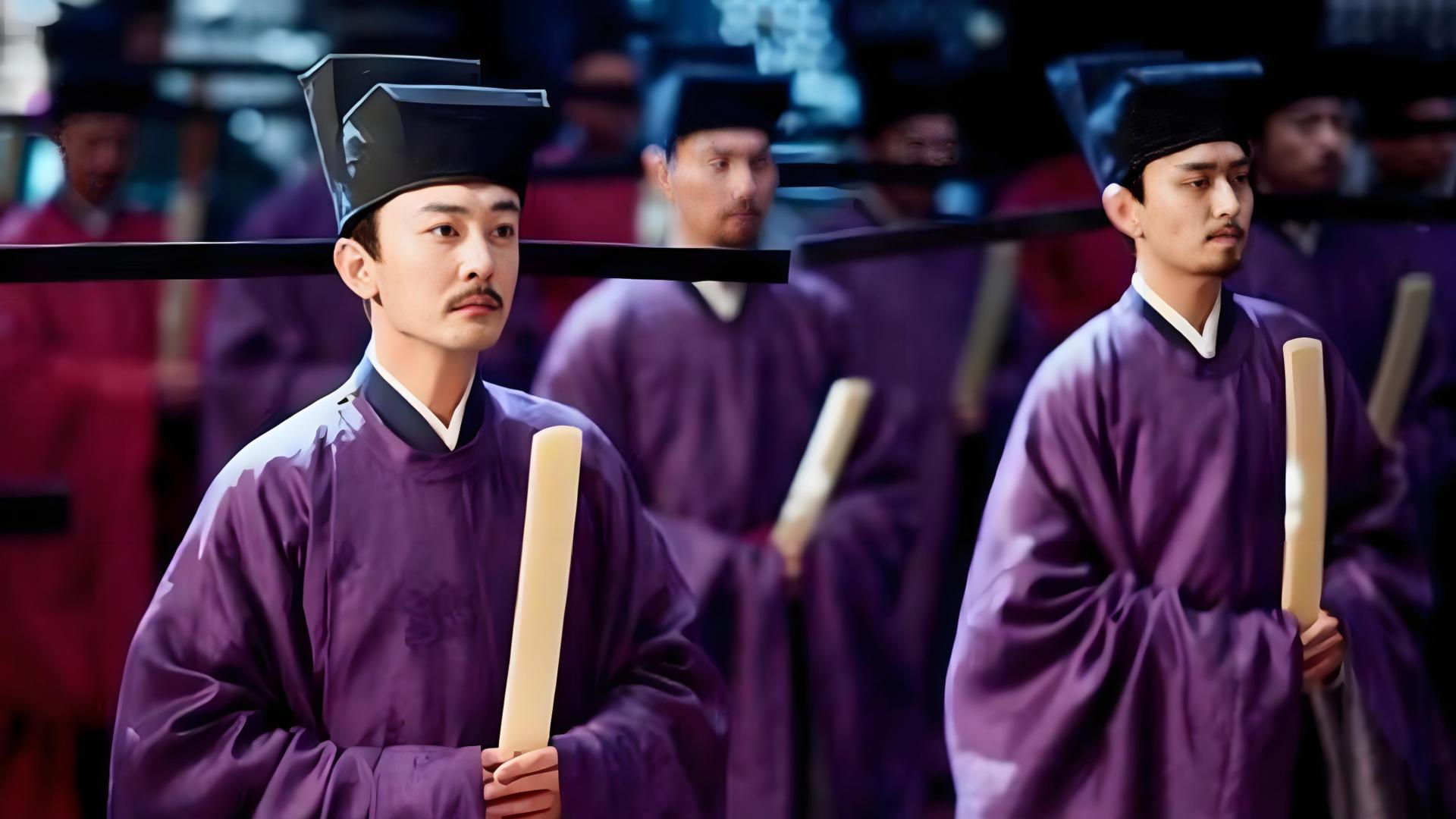 如果你觉得自己大材小用，不妨看看历史上此人的经历