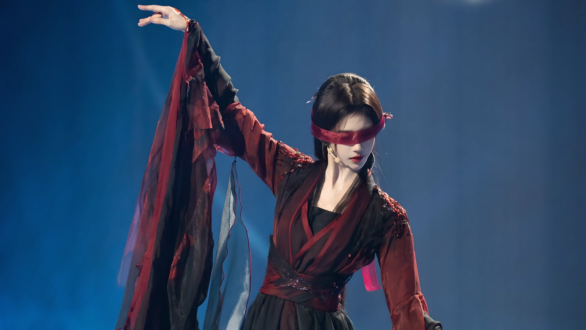 鞠婧祎6次重复通稿背后：艺人团队如何用"信息轰炸"制造记忆点