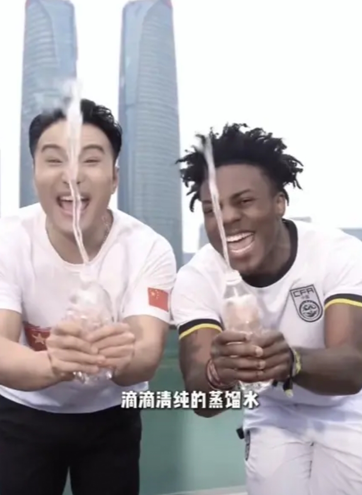 甲亢哥和田一名迎来世纪会面，或许很多人还不知道，为什么甲亢哥见到田一名会如此的兴