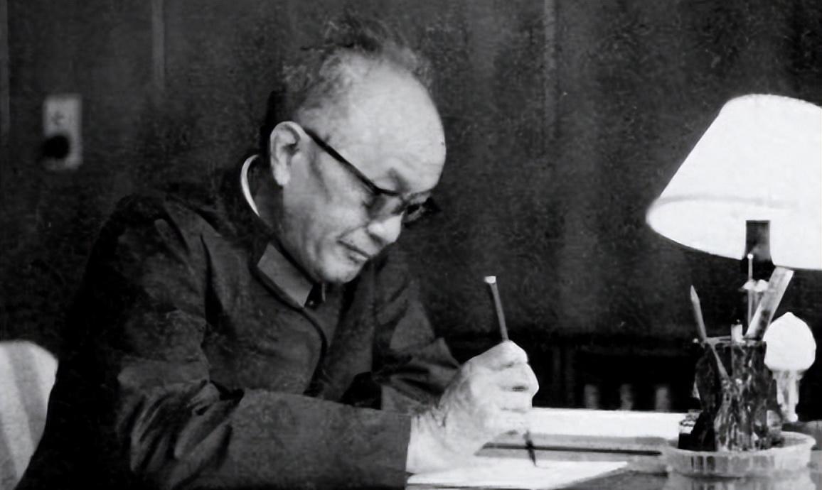 毛主席三次重用此人，后来也将其下放，此人晚年评价毛主席：没有人比毛主席更高明！
