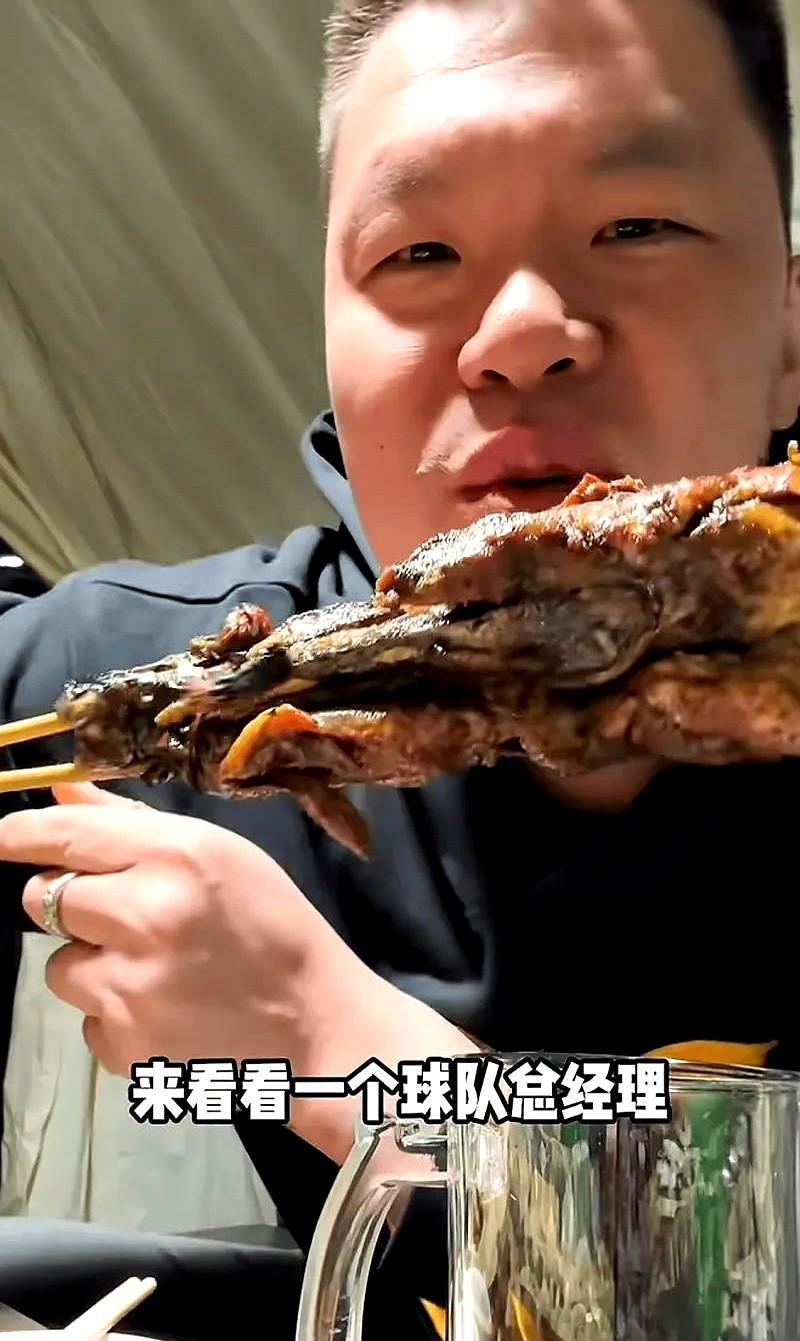 一向引援低调的朱芳雨，为什么这次大张旗鼓地去跟北京谈陈国豪的事宜？
说白了，朱总