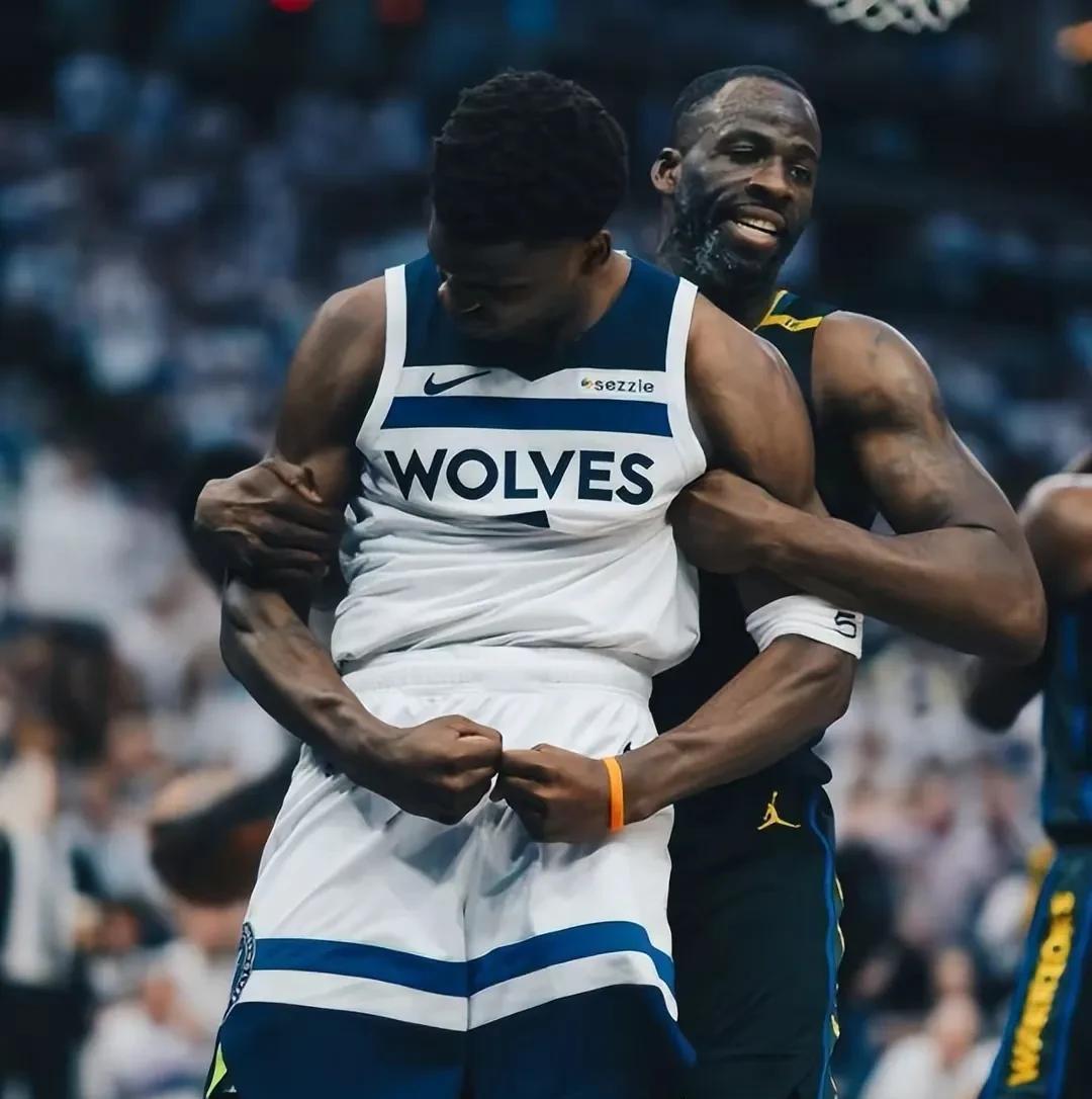 #NBA季后赛# 最新战报
北京时间5月7日，刚刚结束一场2028NBA季后赛西