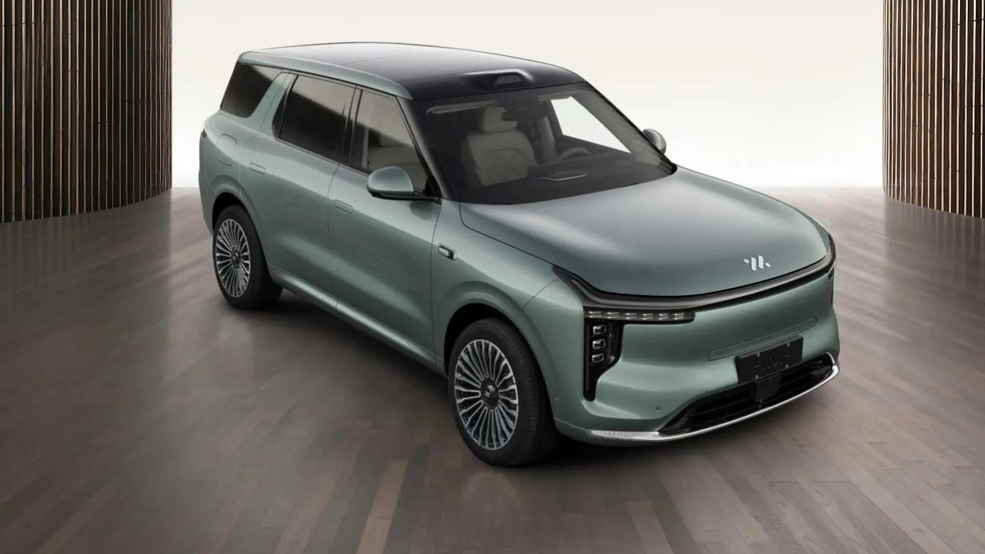 智己LS8实车曝光，LS9同款动力，后驱四驱可选