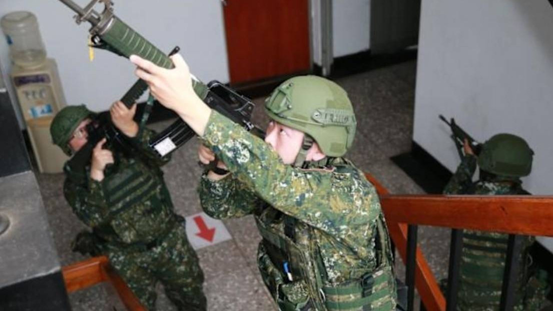 “台独”痴心妄想，“城镇战”不顾百姓安危，我军解放绝不手软