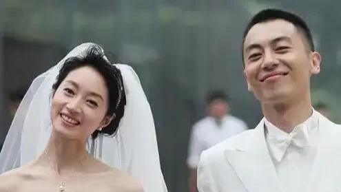 这一次，皮包骨的沈佳妮和增肥的郑秀文 联手给内娱女演员上了一课