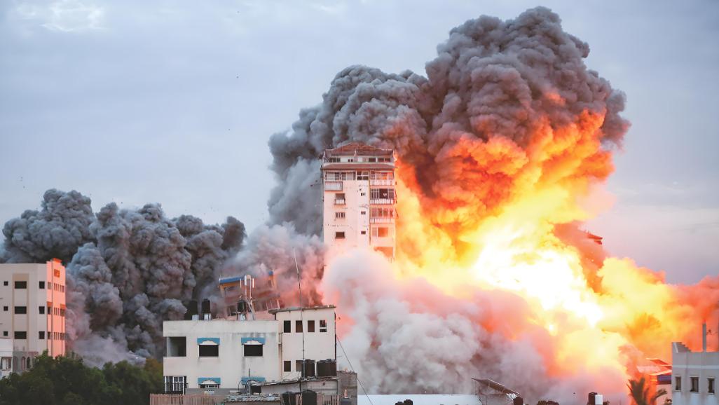 红海地区空袭持续，胡塞武装一小时发动4次无人机袭击，以军防空系统全部拦截