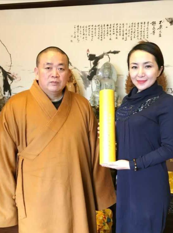 关于释永信的多名女性问题，此前流传过多个与他有关的女性名字。
其中流传比较广的是