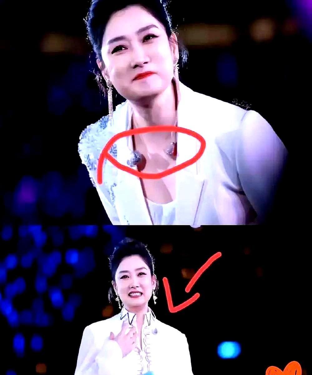 玲花在演唱会给大家鞠躬了，不是为她自己，而是为了曾毅。
她说：感谢大家相信曾毅，