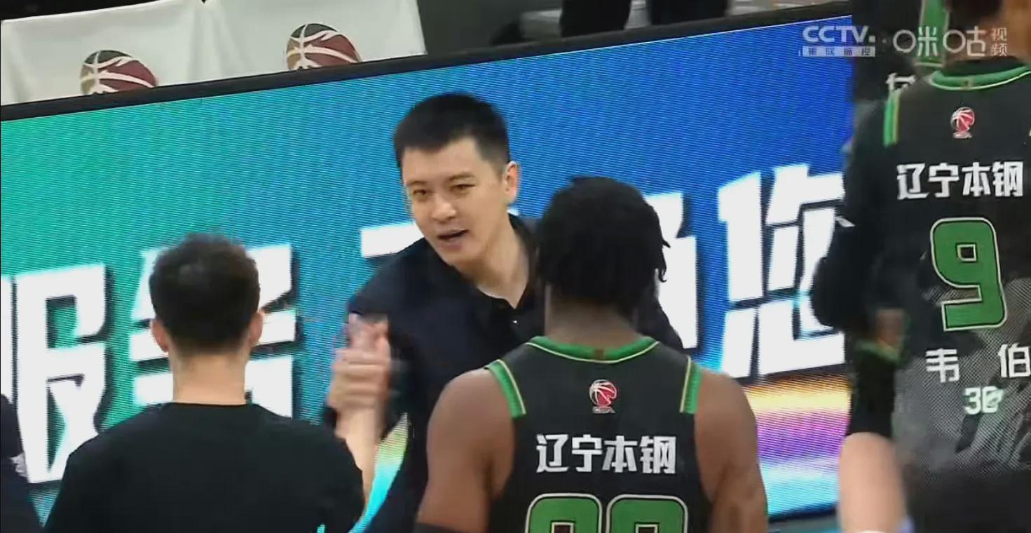 广东宏远主帅杜锋算盘打得精明，却未料到辽宁男篮最终杀入四强，而广东队则需参加附加