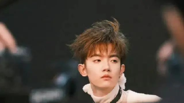 卑微男星求女友不要爆料自己的瓜？李明德装穷打脸？