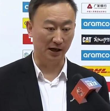青岛男篮主教练刘维伟谈球队大胜浙江取得系列赛大比分1比0领先，他表示：这场赢在防