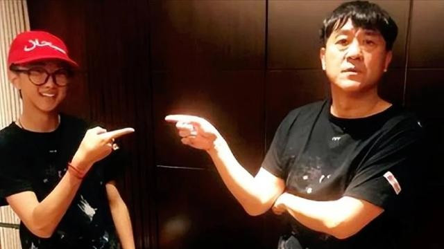 56岁著名演员鼓励儿子学表演，干成了就干成，干不成也没关系