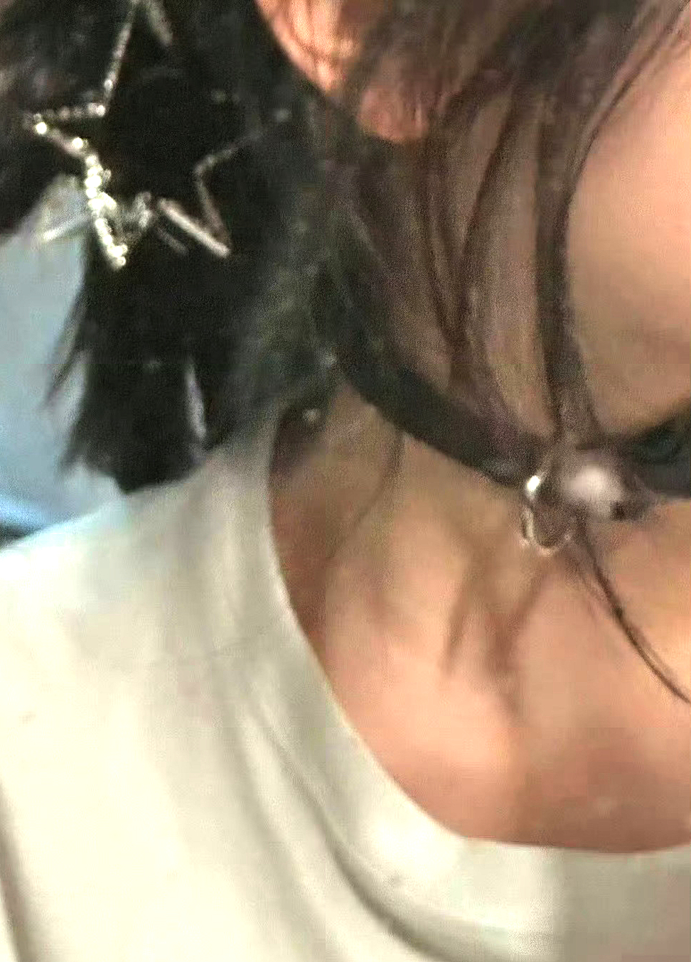 真不敢想象异地恋见面有多激烈