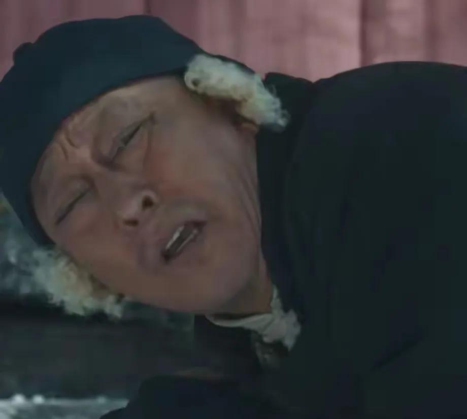 追剧《生万物》，一看到倪大红是主演，我心中就有一些激动！虽然不少网友都说倪大红表