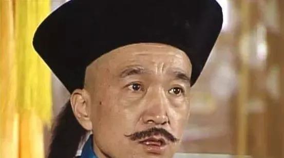 乾隆年间，刘罗锅奉命修水坝，可是修坝需要100000两银子，没钱这么办？
乾隆年