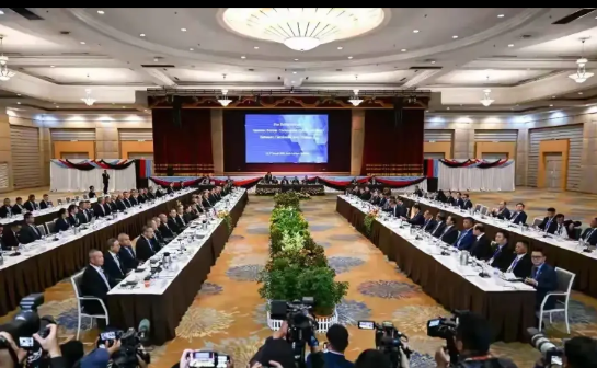 昨天柬泰终于签署协议，柬埔寨彻底输了！

当地时间8月7日下午，泰柬边界总委员会