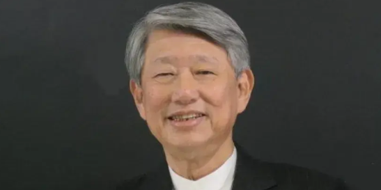 台湾地区经济部门负责人郭智辉昨天在立法机构接受质询时竟然说，美国总统特朗普打关税