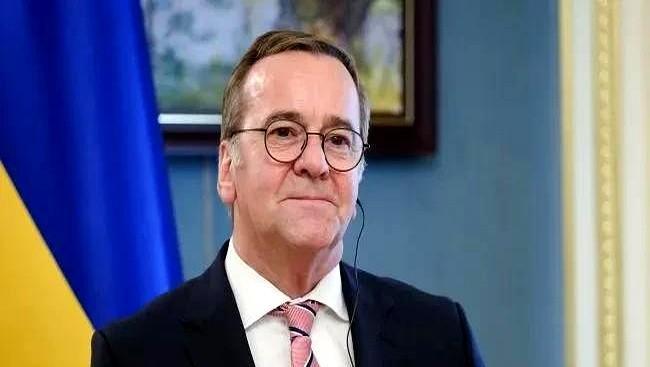 德国国防部长鲍里斯·皮斯托利斯表示，德国不考虑向乌克兰提供金牛座巡航导弹。
“你