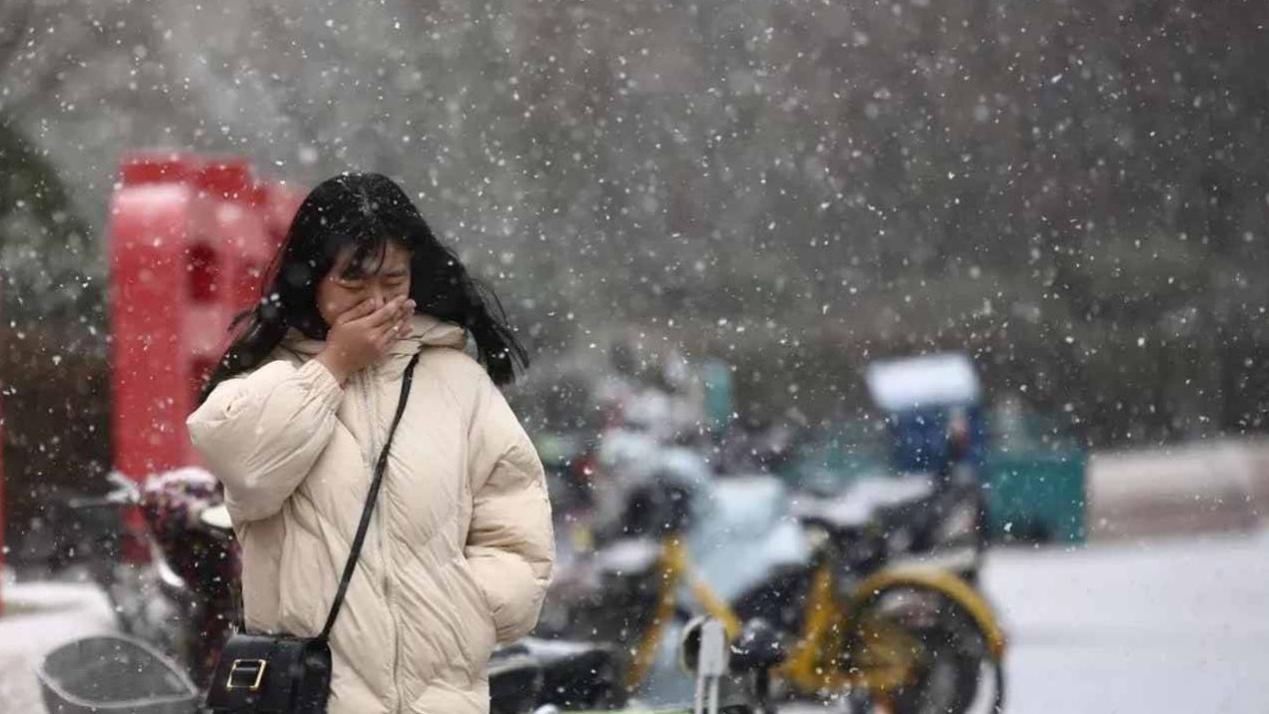 降温16度！寒潮来袭，多地气温将创下半年来新低，你准备好了吗