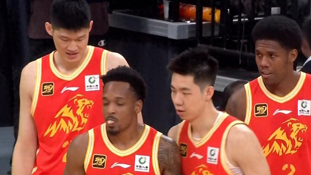 广厦悍将打41分钟，0犯规+0失误 球迷：首钢球员学习下