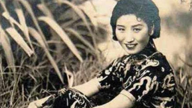 大汉奸李士群被日本人毒杀，妻子不服，日本人：你和丈夫手下通奸