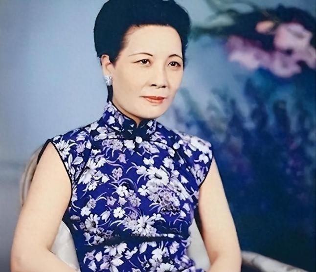 民国夫人宋美龄，私生活奢靡得令人发指，这样的人也叫伟大女性？众所周知，宋家出了三