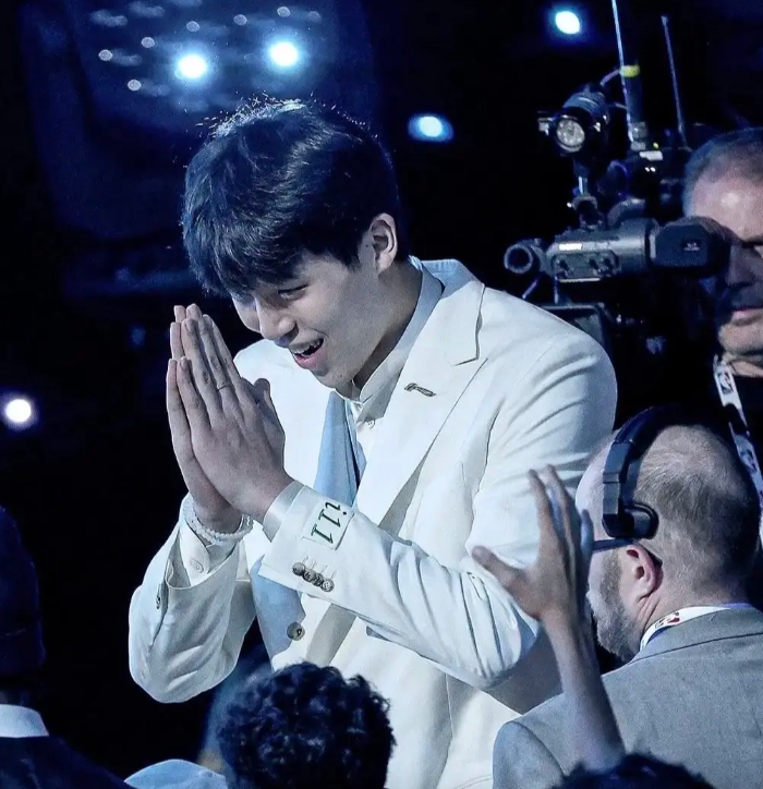 杨瀚森的真正机会和考验要来了
再一次战胜火箭，最关键的就是斯普利特不再急功近利，