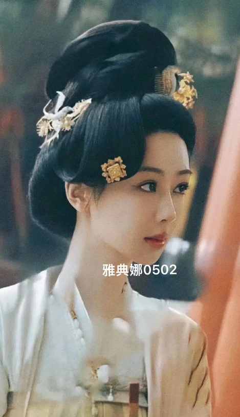 杨紫的古装新造型好美，李现的扮相也丰神俊朗，两人的再次合作也很令人期待！