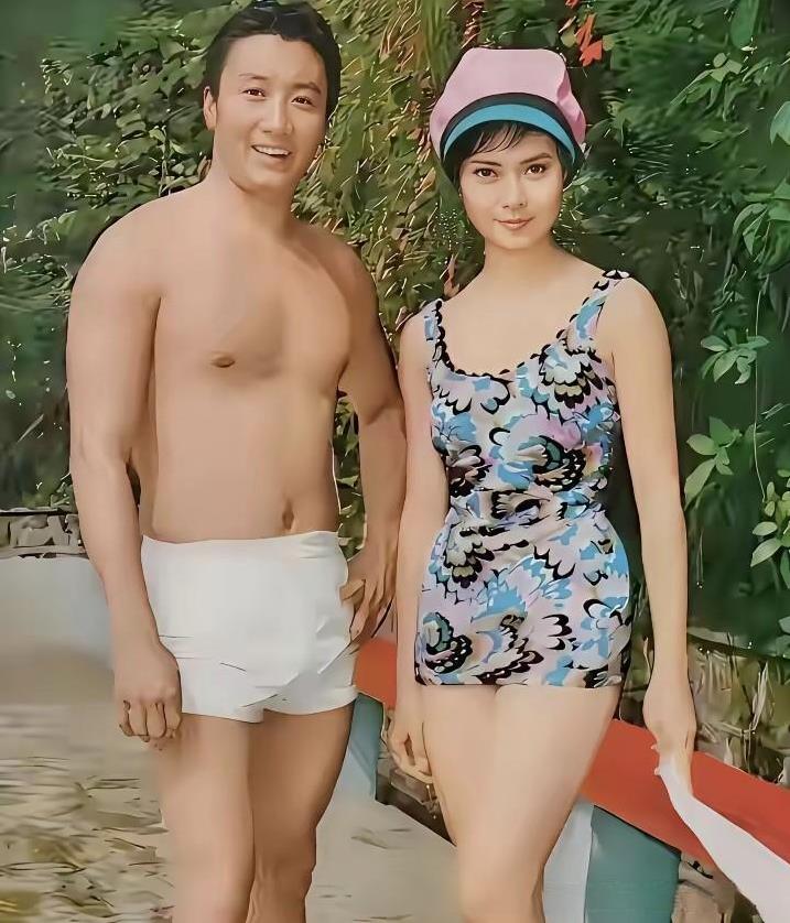 谢贤年轻时，可比儿子谢霆锋好看多了！
要颜值有颜值，要身高有身高，剑眉星目自带阳