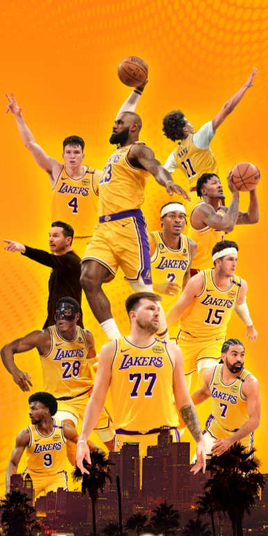 一针见血的说一下现在的湖人
艾顿+八村+斯玛特+里夫斯+东契奇，这套阵容在场时每