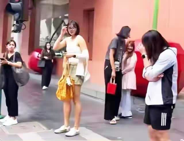 龚队不愧久经沙场的老将，调整心态的能力非常人可比！对法国输球创历史最差，当时扑地