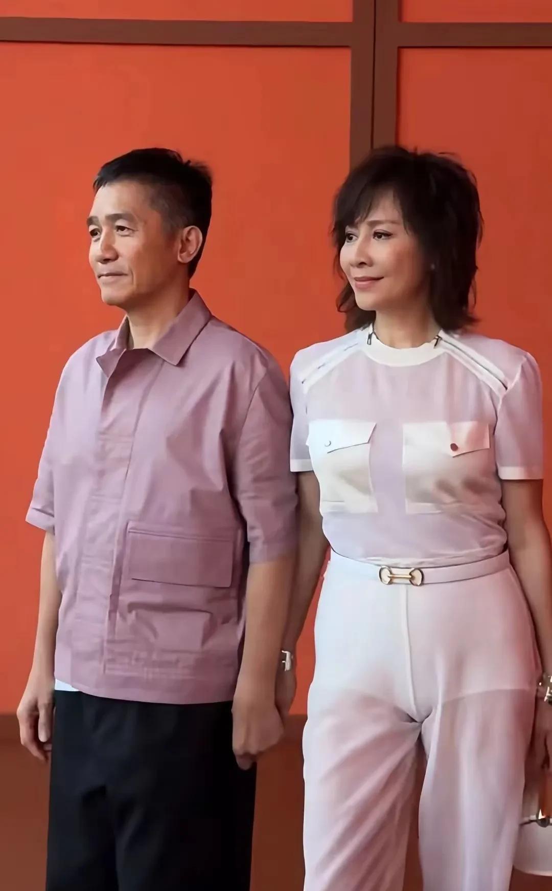 刘嘉玲这么大年龄，穿透视装，太辣眼睛。[捂脸][捂脸][捂脸]她就是爱暴露自己身